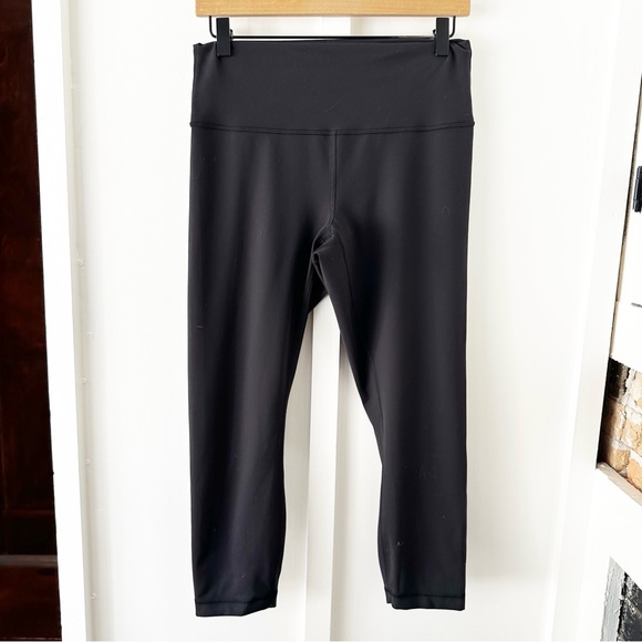 LULULEMON black wunder train high-rise crop - Picture 5 of 9
